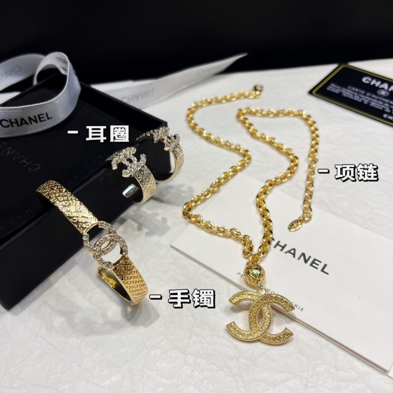 Chanel Necklaces